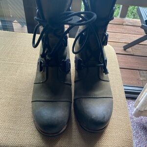 Sorel Women's Black and Brown Combat Boots